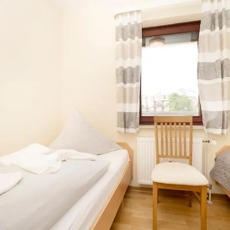 Center 313 Am Strande 格洛米茨